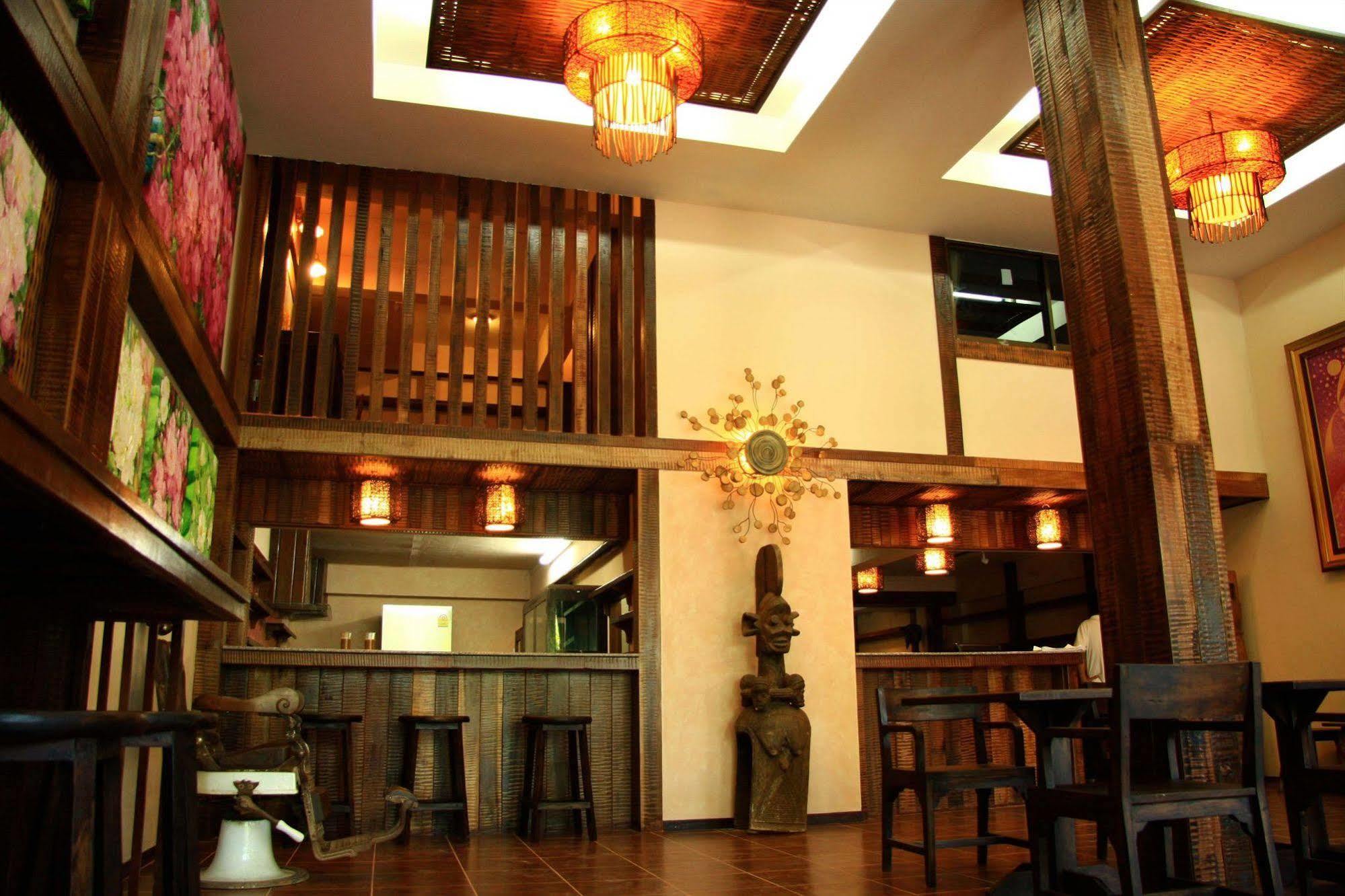 1 Nimman Gallery Hotel Τσιάνγκ Μάι Εξωτερικό φωτογραφία